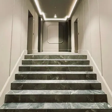Boutique - Old Town Apartment